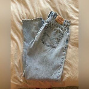 Vintage Levi’s Relaxed Tapered Classic Light Blue Denim Jeans